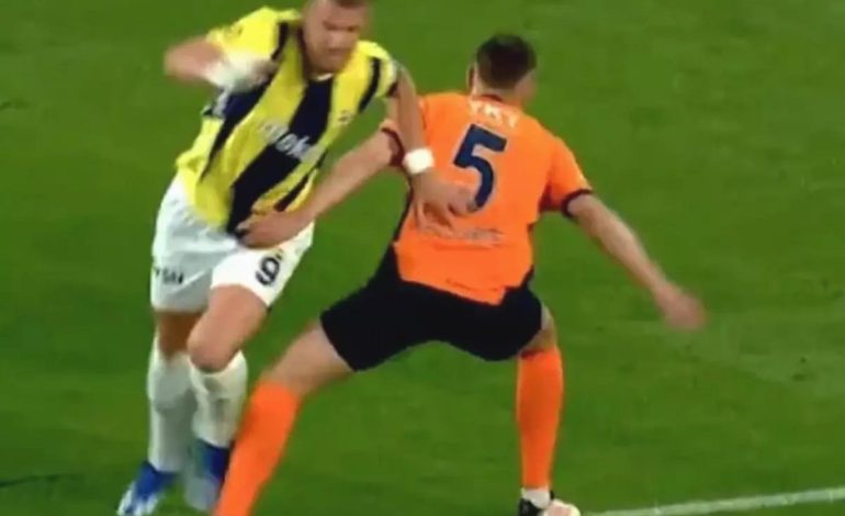 Fenerbahçe penaltı bekledi ancak hakem ‘devam’ dedi