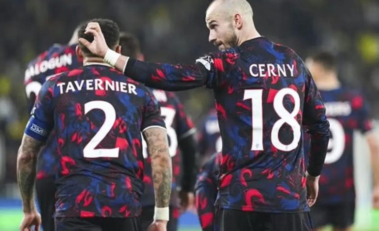 Fenerbahçe’yi Avrupa’dan eden futbolcu Süper Lig devine imzayı atıyor