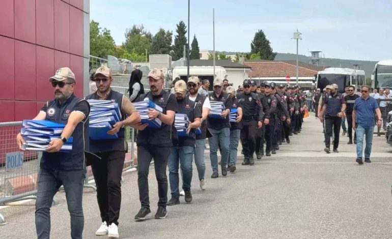 FETÖ Operasyonunda 77 Tutuklama