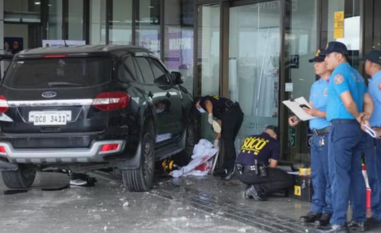 Filipinler’de havalimanında sürücü, aracıyla kalabalığa daldı: 2 ölü
