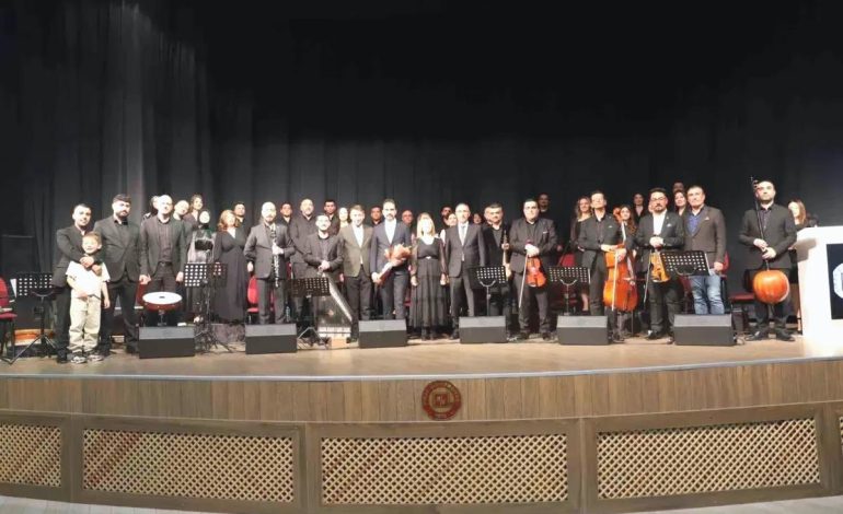 Fırat Üniversitesi Akademisyenleri ‘Kültür Ahengi’ Konseriyle Beğeni Topladı