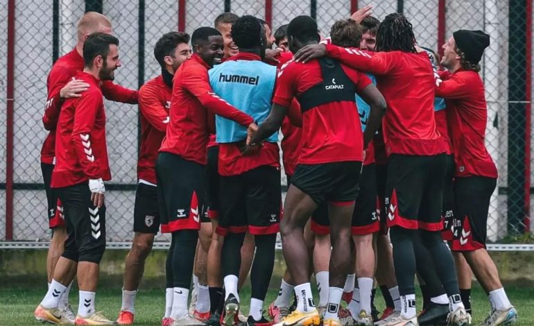 Galatasaray kazandı, Samsunspor Avrupa’yı garantiledi