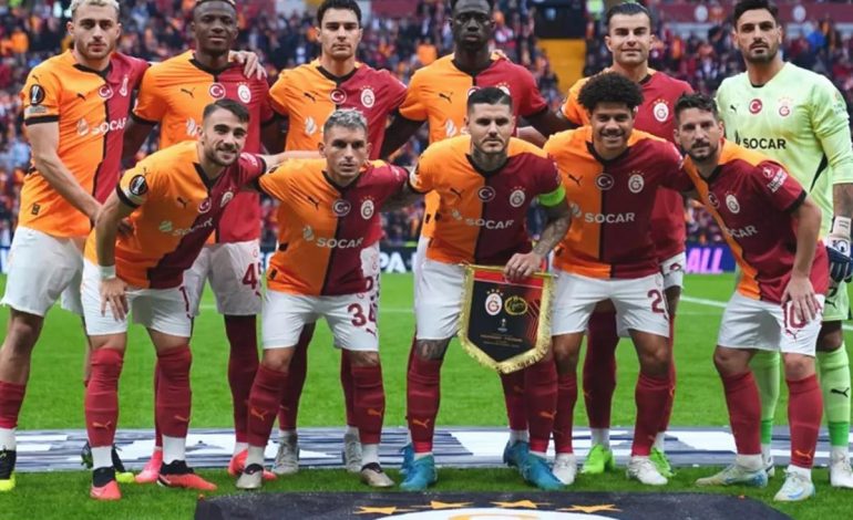Galatasaray milli yıldızın sözleşmesini uzattı