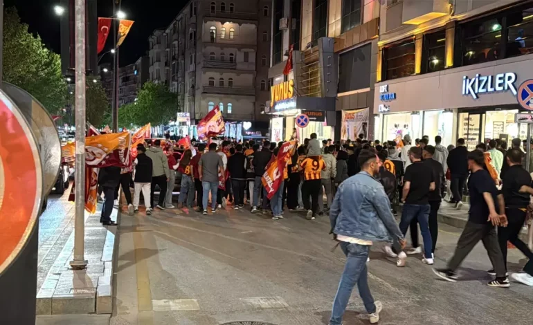 Galatasaray Şampiyonluğunu İlan Etti