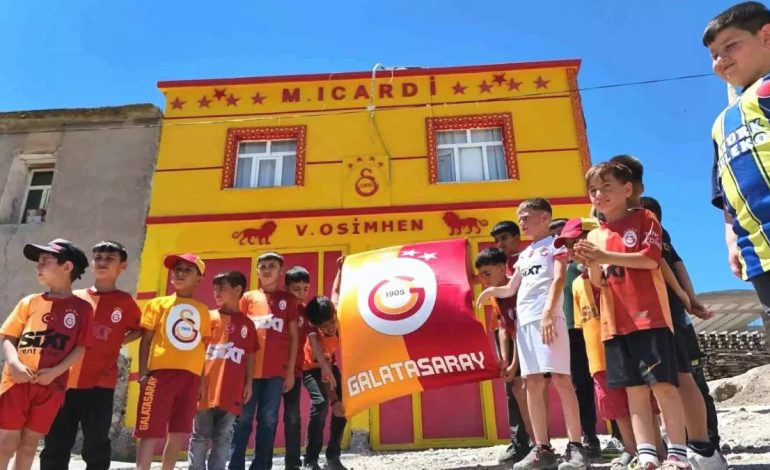Galatasaray Taraftarından Özel Ev Dekoru