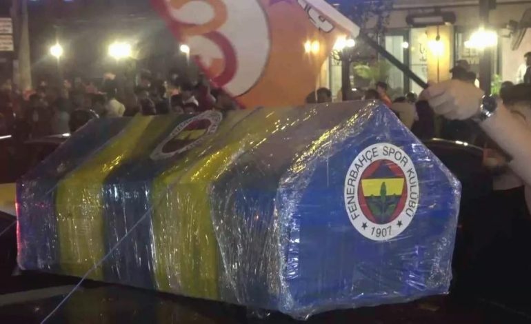 Galatasaray’dan Fenerbahçe’ye Gönderme