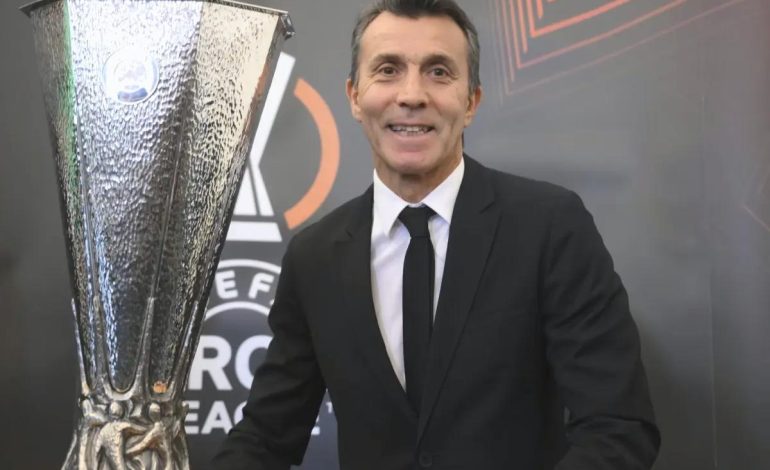 Galatasaray’ın efsanesi Bülent Korkmaz’dan Muslera’ya kupa göndermesi