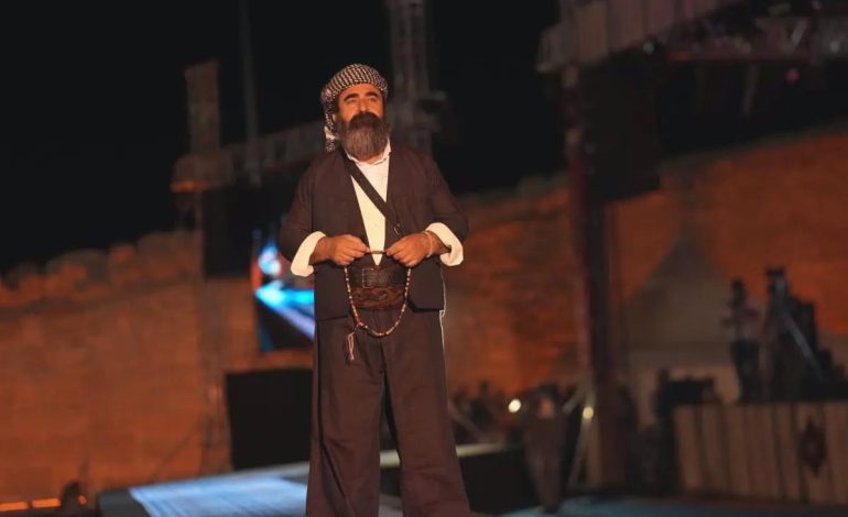 Gazeteci ve Aktör Halil Azizoğlu, Kürt Kıyafetleri Festivali’nde Şırnak’ı Temsil Etti