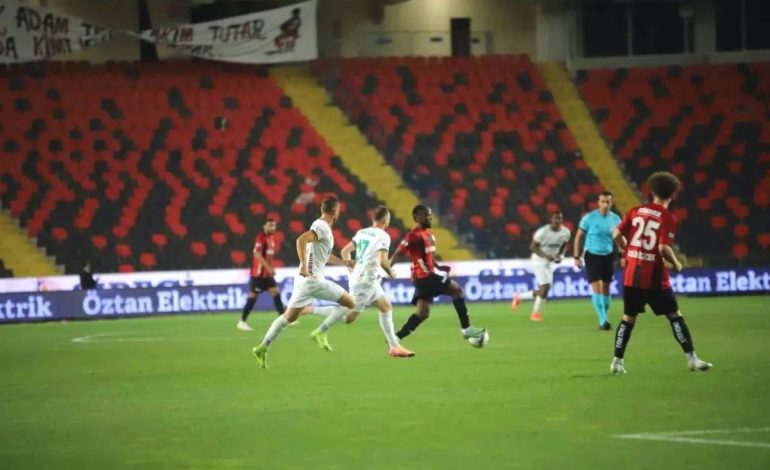Gaziantep FK – Alanyaspor: İlk Yarı Golsüz Beraberlik
