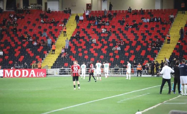 Gaziantep FK, Alanyaspor’a Yenildi