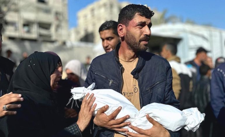 Gazze’de can kaybı sayısı 52 bin 635’e yükseldi