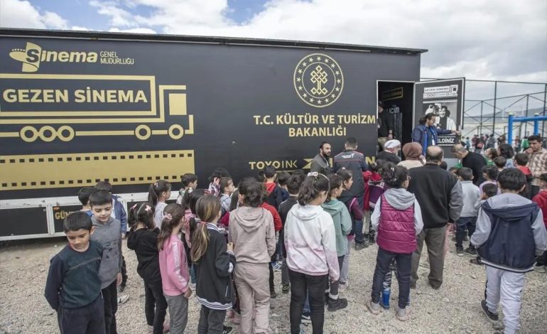 Gezen Sinema Tırı, 7 Yılda 358 İlçeye Ulaştı