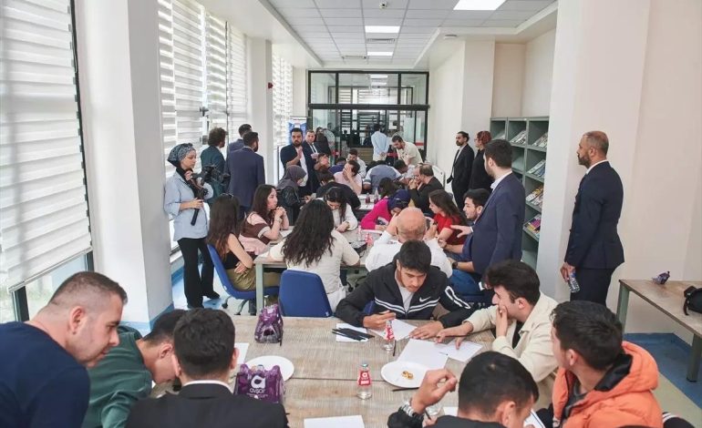 Girişimci Kütüphanesi Projesi Burdur’da Tanıtıldı