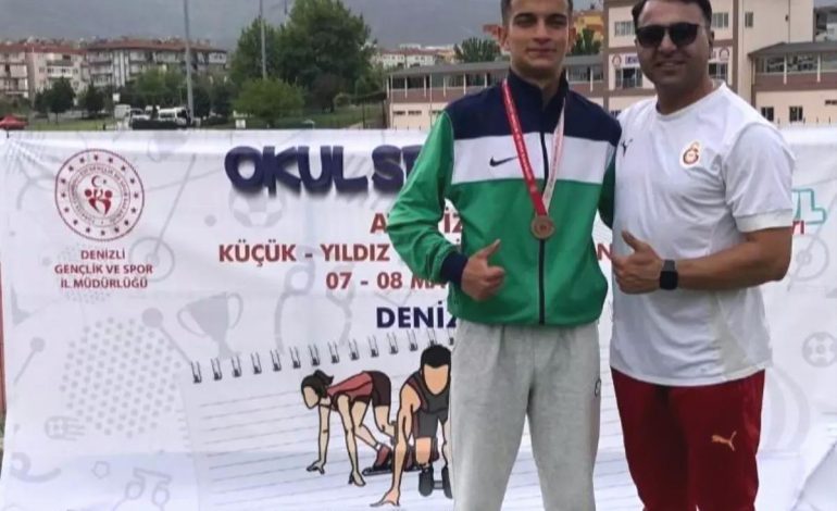 Görkem Efe Tan Türkiye Üçüncüsü