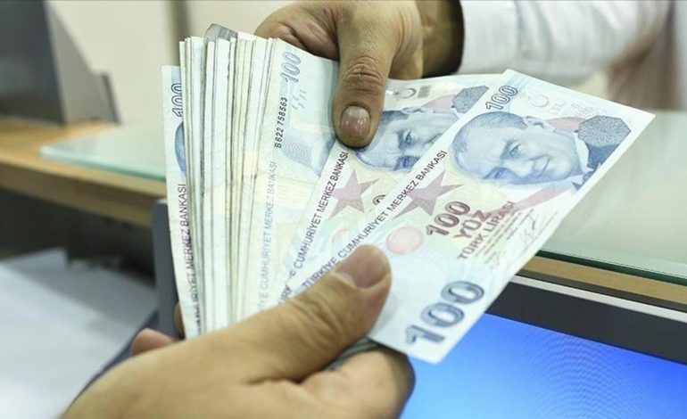 Gözler kritik veriye çevrildi: Memur ve emekli maaş zammı ne kadar olacak? SGK uzmanı rakam verdi