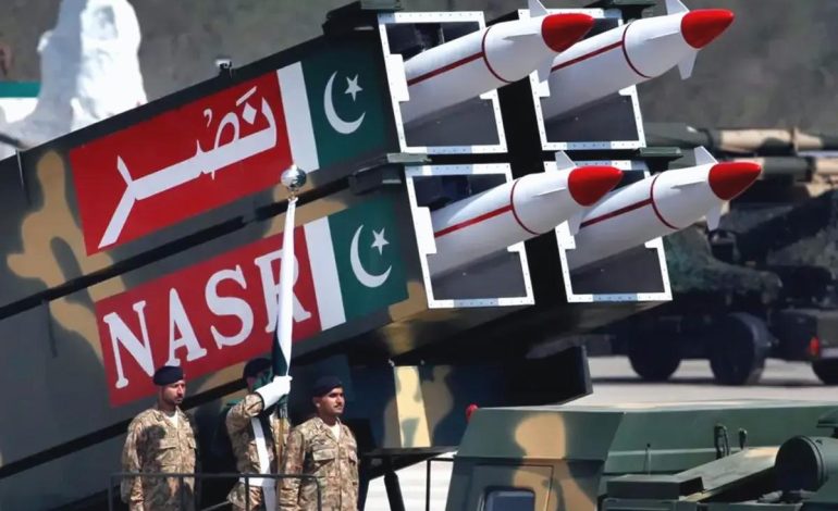 Güney Asya’da savaş şiddetleniyor! Hindistan füzelerle vurdu, Pakistan misilleme başlattı