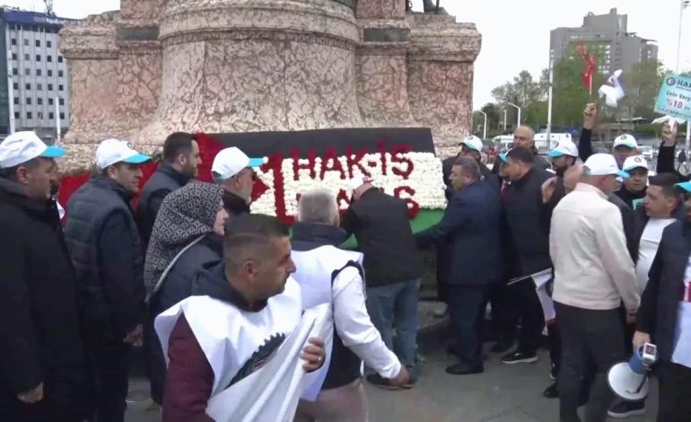 HAK-İŞ, 1 Mayıs’ı Anma ve Kutlama Programı Düzenledi