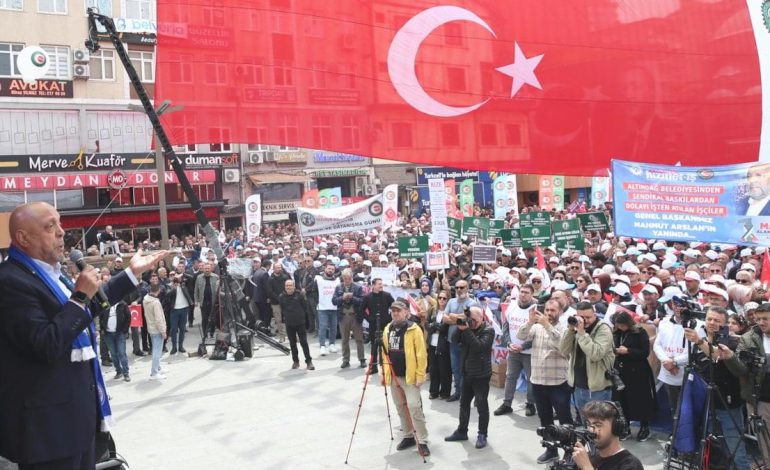 HAK-İŞ, 1 Mayıs’ta Rize’deydi