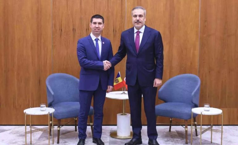 Hakan Fidan, Polonya’da Moldova Dışişleri Bakanı ile Görüştü