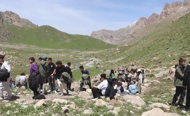 Hakkari’de Doğa Yürüyüşü