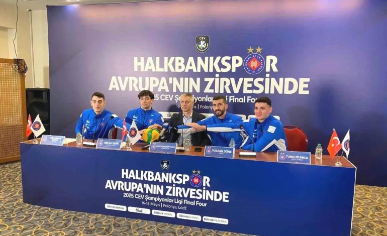 Halkbank Dörtlü Finalde Savaşacak
