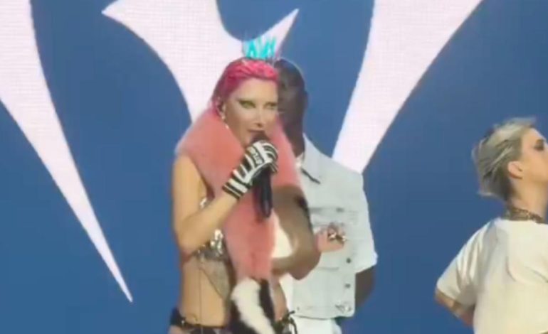 Hande Yener: Bu devri bitireceğiz