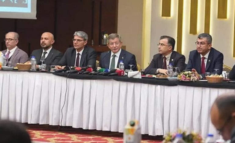 Hasan Ekici Gelecek Partisi’nden istifa etti