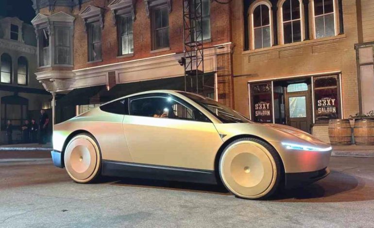 Hayal kırıklığı: Yeni Tesla Model Y müşteri bulmakta zorlanıyor