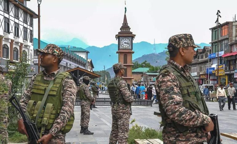 Hindistan’dan Pakistan’a Füze Saldırısı
