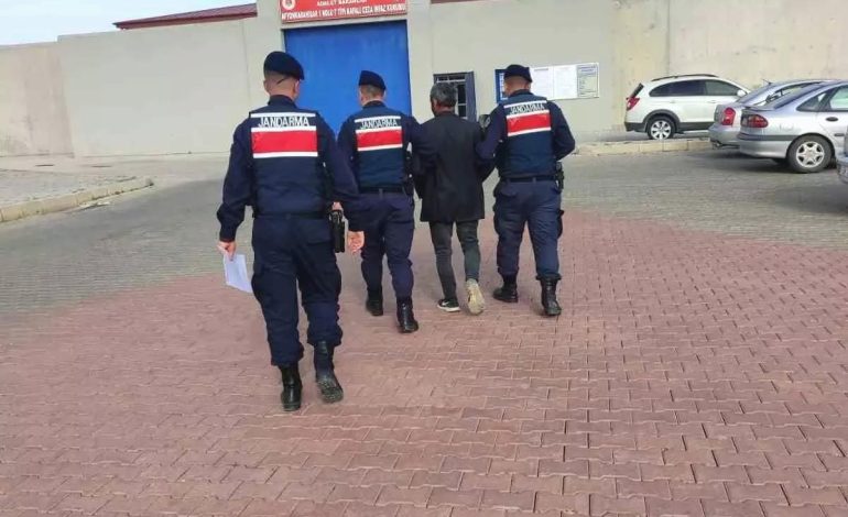 Hırsızlıkla Aranan Şahıs Yakalandı