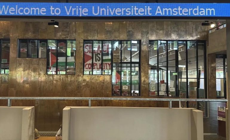 Hollanda’da Filistin Destekçileri Eylemde