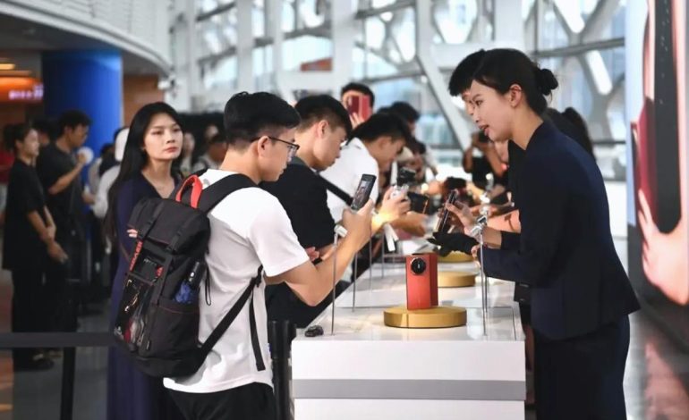 Huawei, HarmonyOS ile Dizüstü Bilgisayar Tanıttı