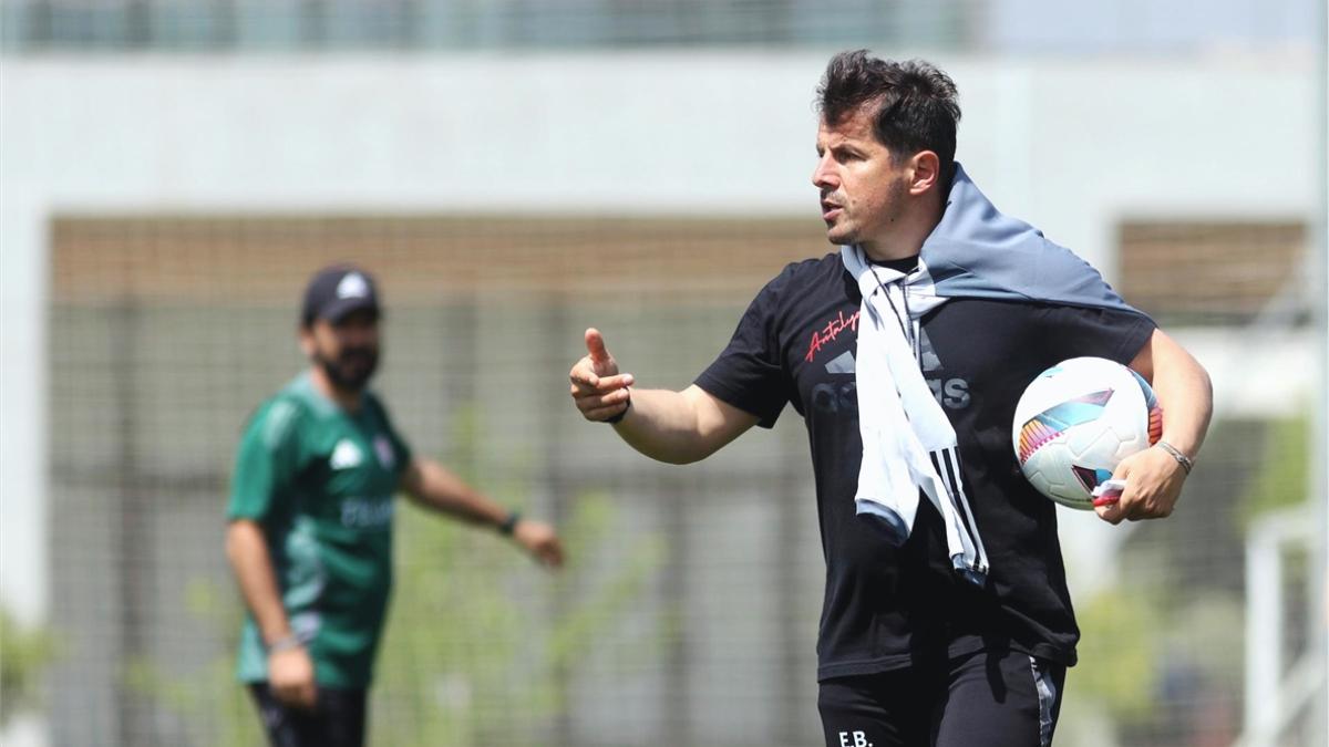 Hull City, Emre Belözoğlu’nu gündemine aldı