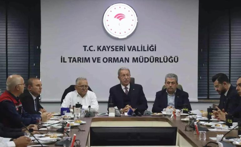 Hulusi Akar: En Büyük Savunma Herkesin Tok Olması
