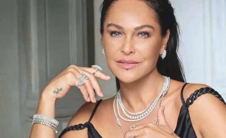 Hülya Avşar köpeğini tıraş ettiği anları yayınladı