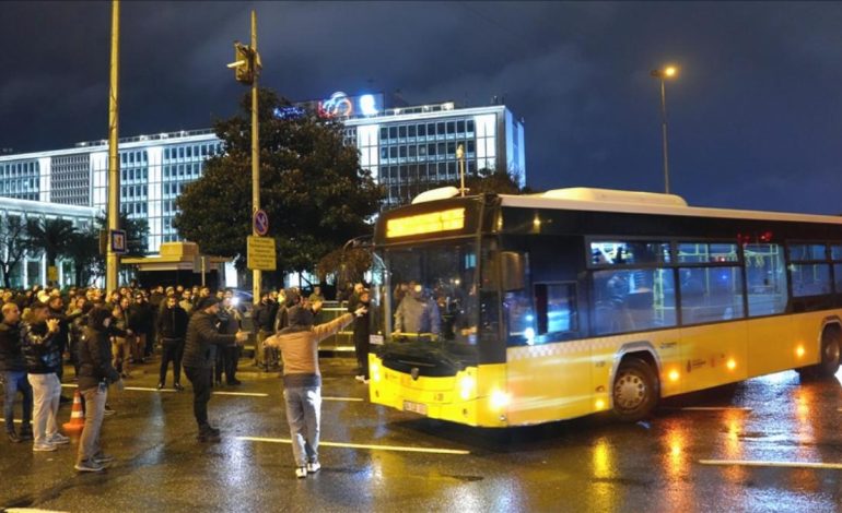 İBB’den paralarını alamayan Özel Halk Otobüsleri çalışmayı durduruyor