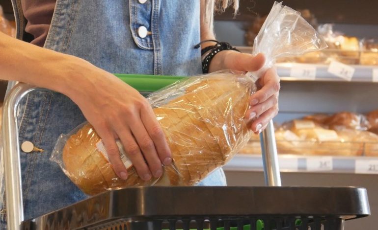 İçinden cam çıkan paketli ekmek markası toplatıldı