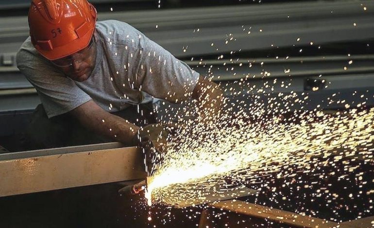 İhracat iklimi yavaşladı: Türk sanayicisi temkinli iyimser