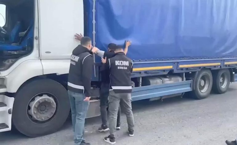 İnegöl’de Kaçak Makaron Operasyonu