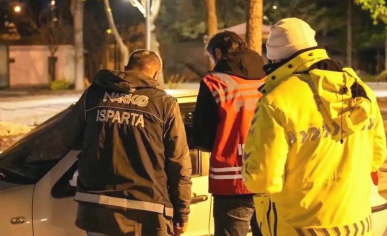 Isparta’da Uyuşturucu Operasyonları: 1 Tutuklama, Çok Sayıda Ele Geçirilen Madde