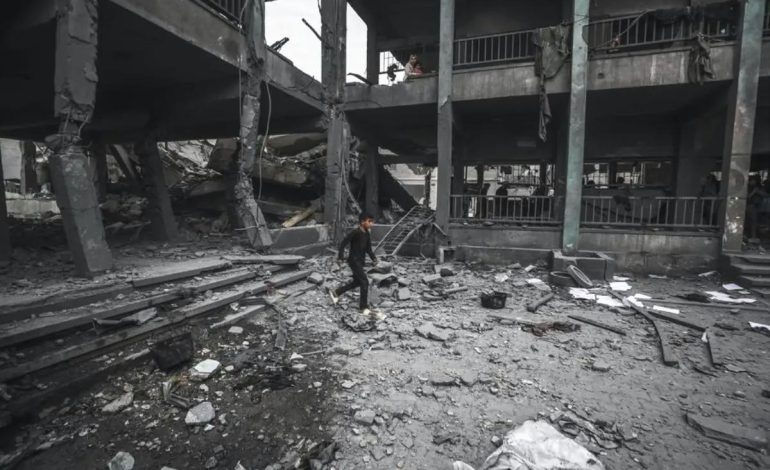 İsrail Cibaliye’de Okula Hava Saldırısı