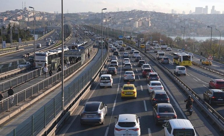 İstanbul trafiğinden ekonomiye darbe: Yıllık 7 milyar dolar zarar