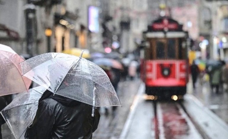 İstanbul’a yağmur şoku! AKOM tarih verdi, şemsiyeleri hazırlayın