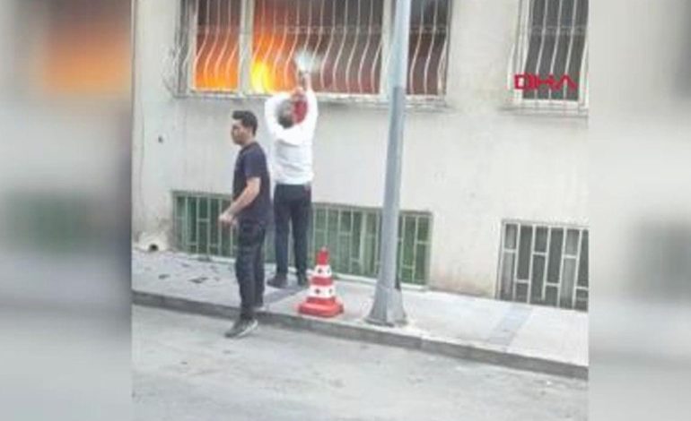 İstanbul’da apartman dairesinde yangın