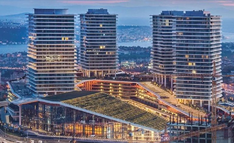 İstanbul’un en prestijli AVM’si satılacak mı? Resmi açıklama geldi