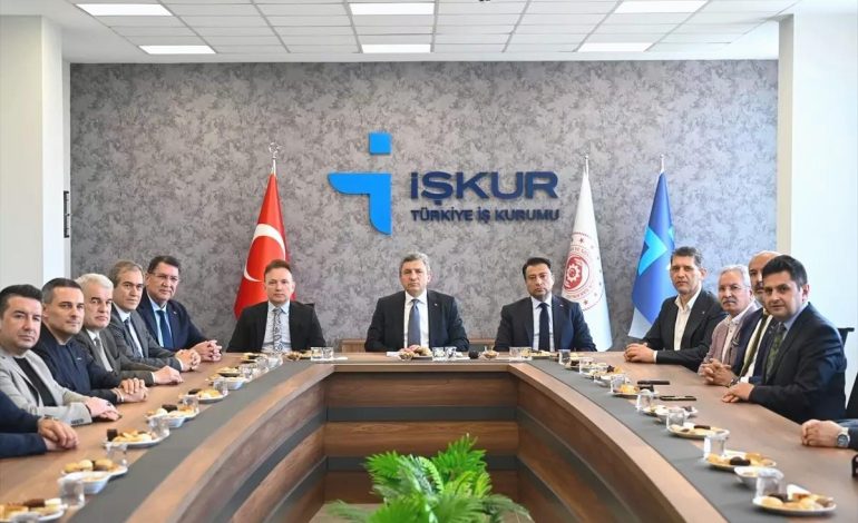İşverenler ve Meslek Lisesi Öğrencileri Buluşturuldu