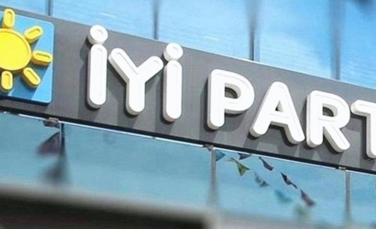 İYİ Parti’de bir görevden alma daha