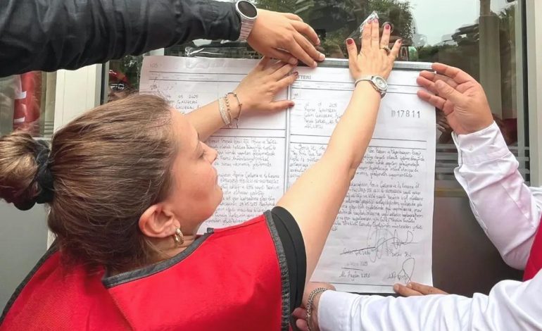 İzmir Büyükşehir Belediyesi şirketlerinden grev kararı