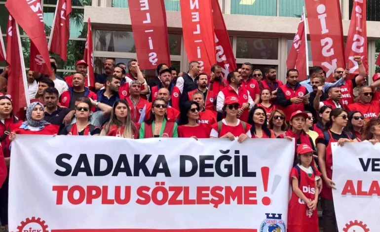 İzmir’de İşçiler Grev Kararı Aldı