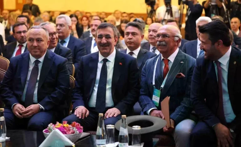 Jeotermal Enerji Zirvesi’nde Cari Açık Vurgusu